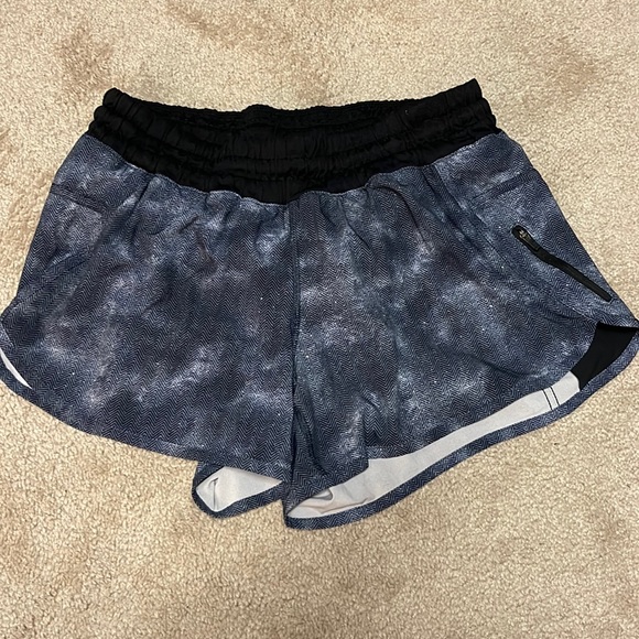 Lululemon athletica Track That Short - Picture 1 of 3